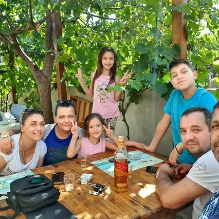 Kraja Apartman *